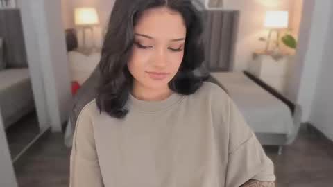 Renee Shelby online show from September 11, 9:27 pm