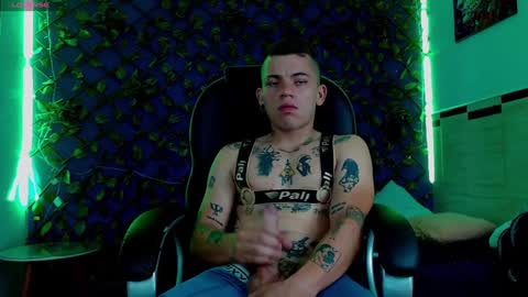 R E N E  online show from January 23, 5:35 am