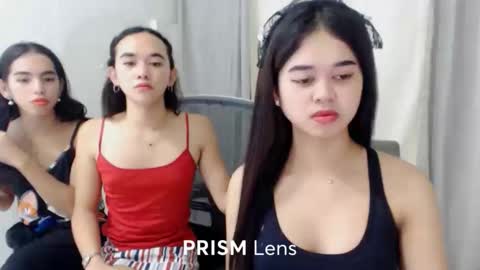 rennygurl online show from March 27, 10:16 am