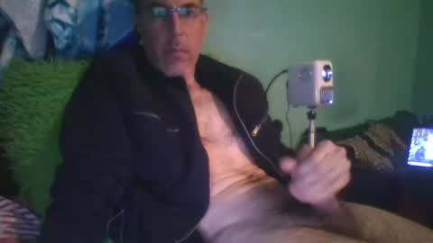 reyes_albert2006 online show from February 3, 9:13 am