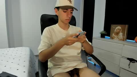 rhys_jagger_ online show from November 12, 1:30 am