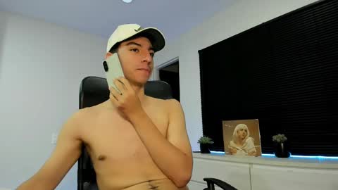 rhys_jagger_ online show from November 2, 1:44 pm