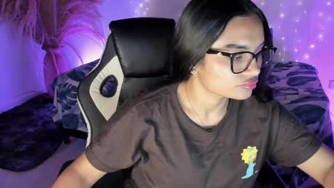 RianaK online show from April 4, 5:47 am