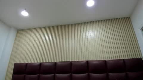 Riana online show from November 16, 9:17 pm