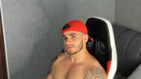 ricardogonzalez666 online show from February 24, 7:30 pm