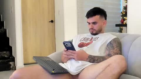 ricardogonzalez666 online show from January 9, 4:18 am