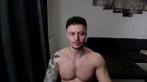 RichardDarell online show from March 22, 6:39 am