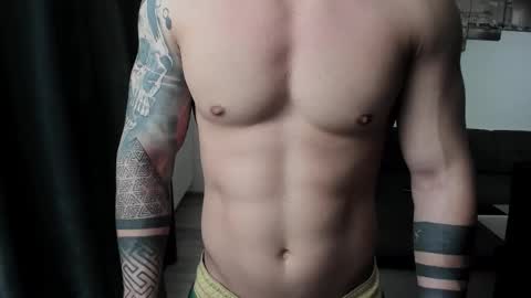 RichardDarell online show from December 16, 5:58 am