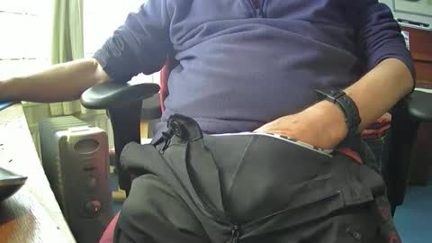 richardhungguy8 online show from October 23, 11:55 am