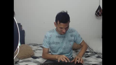 Snapshot of richr_latin_boy chatting on October 13, 4:31 pm rich online show from October 13, 4:31 pm