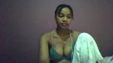 ricie001 online show from March 7, 8:14 am