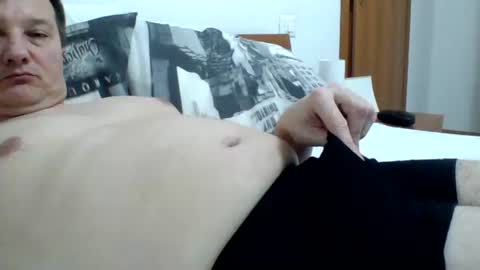 Ricky online show from January 17, 8:39 pm