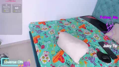 Rihanna hotx online show from December 19, 4:08 am