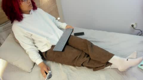 Sara online show from April 9, 9:59 am