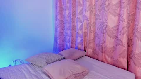 Riley online show from October 6, 10:49 pm