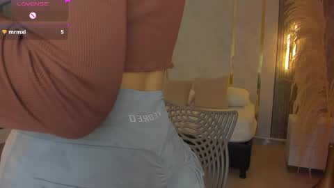 Riley Sierra online show from April 9, 12:55 pm