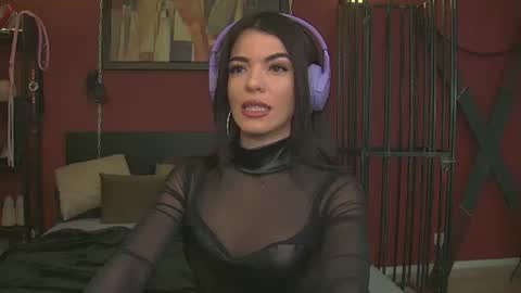 rinathequeen online show from February 6, 5:09 pm