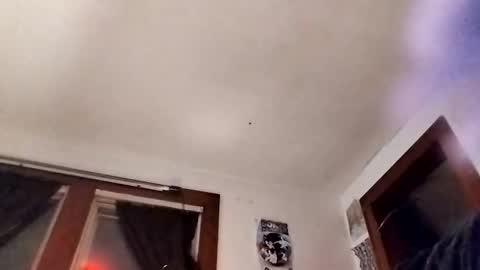 riseagainstt online show from December 22, 7:11 am