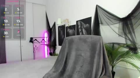 Alice online show from April 1, 2:36 pm