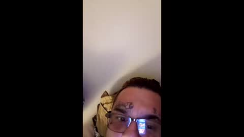 riveraizhim online show from March 11, 10:40 am