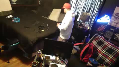 rm_discov3ri33z online show from February 11, 8:52 pm