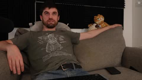 Ryan aka KeylimeRy online show from April 1, 1:41 pm