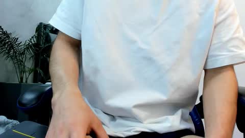 Roan Birkin online show from November 27, 11:01 pm