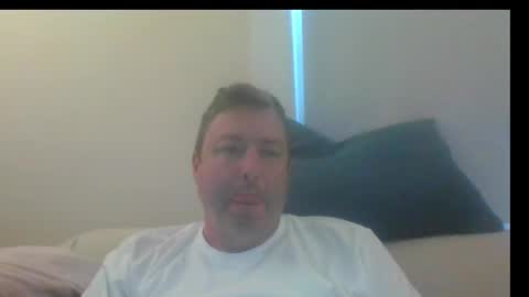 Snapshot of rob_bower_guy chatting on November 1, 8:30 pm rob_bower_guy online show from November 1, 8:30 pm