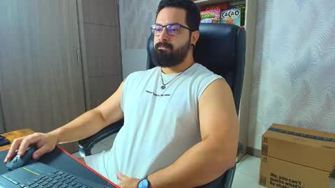 Robby online show from December 5, 1:27 am