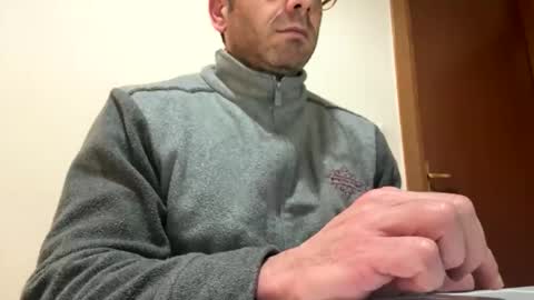 roberpierre_ho online show from February 28, 1:42 am