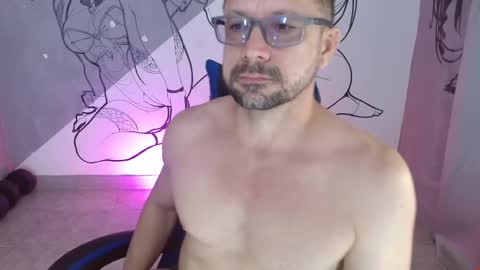 Robert online show from December 1, 7:01 pm