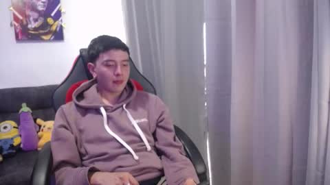 robiineshot online show from December 3, 11:55 am