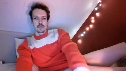 Robin online show from December 29, 3:03 pm