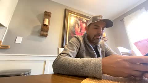 Snapshot of roblatino12 chatting on January 3, 1:57 pm roblatino12 online show from January 3, 1:57 pm
