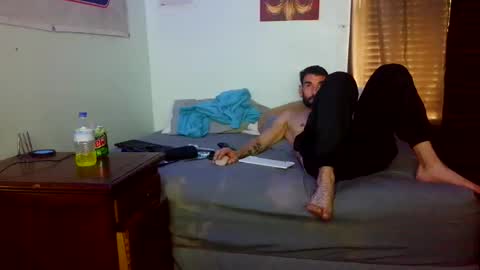robnster99 online show from May 20, 7:53 pm