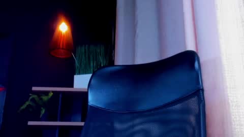 rocco_santos online show from May 7, 6:47 pm