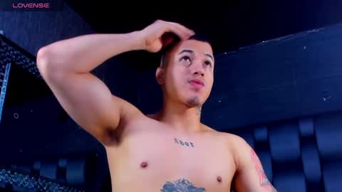 rocco_santos online show from June 8, 5:58 pm