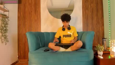 Rodney Styles online show from February 5, 3:23 am