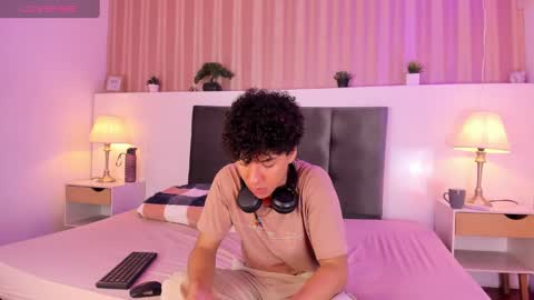 Rodney Styles online show from February 11, 3:40 am