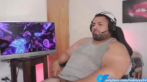 rodrixxx54 online show from January 15, 1:23 am