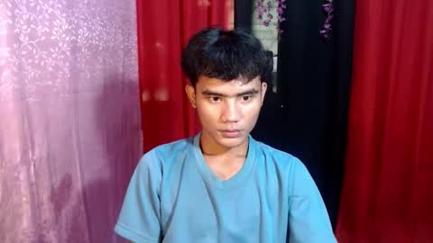 roianboyyy online show from May 24, 2:41 am