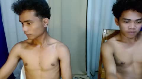 roianboyyy online show from May 8, 4:56 pm