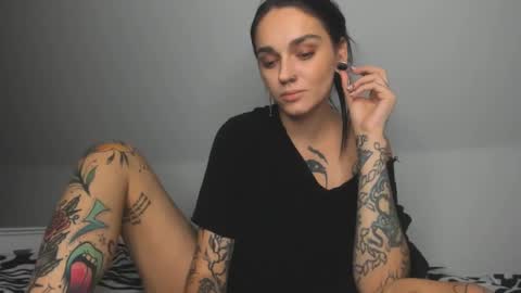 Snapshot of rokiinbaby chatting on December 10, 8:38 pm rokiinbaby online show from December 10, 8:38 pm