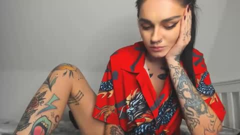 Snapshot of rokiinbaby chatting on February 13, 11:47 pm rokiinbaby online show from February 13, 11:47 pm