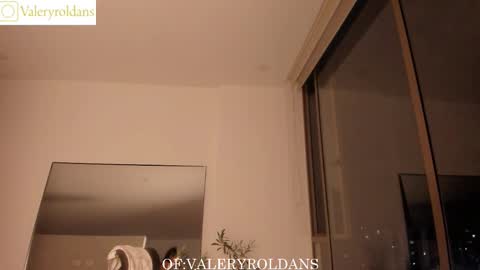 Valery Roldans online show from December 2, 3:16 am