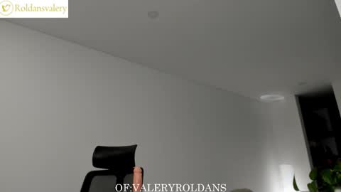 Valery Roldans online show from October 25, 5:19 am