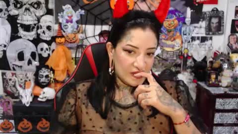 Snapshot of rollyderolandia666 chatting on October 20, 10:37 pm Rolly online show from October 20, 10:37 pm