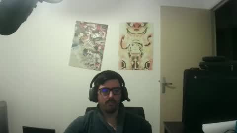 romainb72 online show from October 30, 6:52 pm