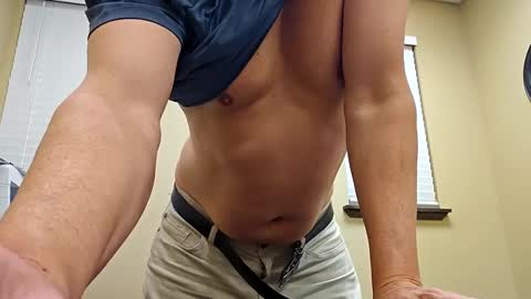 Snapshot of romanteeks chatting on January 31, 1:33 am romanteeks online show from January 31, 1:33 am