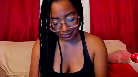 Snapshot of romantic_stargirl chatting on September 25, 1:12 am Is A Belle online show from September 25, 1:12 am